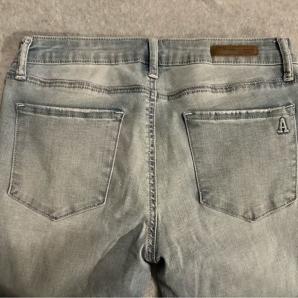 Articles of Society light wash raw hem jeans size 27 - Picture 3 of 6